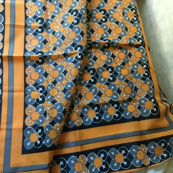 Vintage Vera Neumann burnt orange chocolate taupe Geometric Neck Scarf - Picture 4 of 4